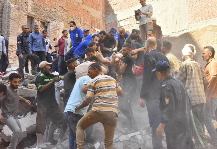 عقار أسيوط المنهار