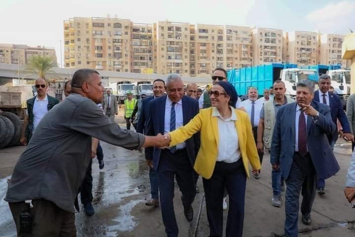 وزيرة البيئة تتفقد عمليات إدارة المخلفات الصلبة بالمنطقة الشرقية بالقاهرة