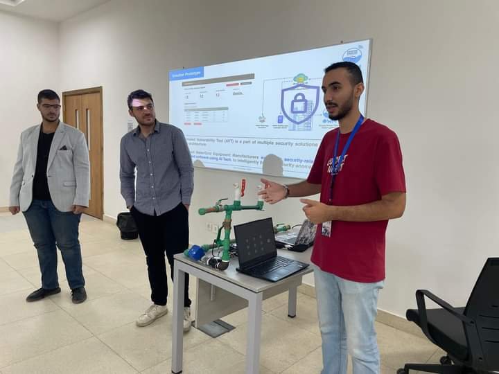 جامعة حلوان تتألق في ماراثون الابتكارات بجامعة بنها 2024