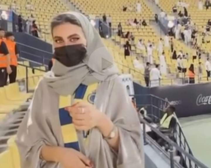 قمر: شجعت الهلال في صغري والآن النصر هو كل حياتي