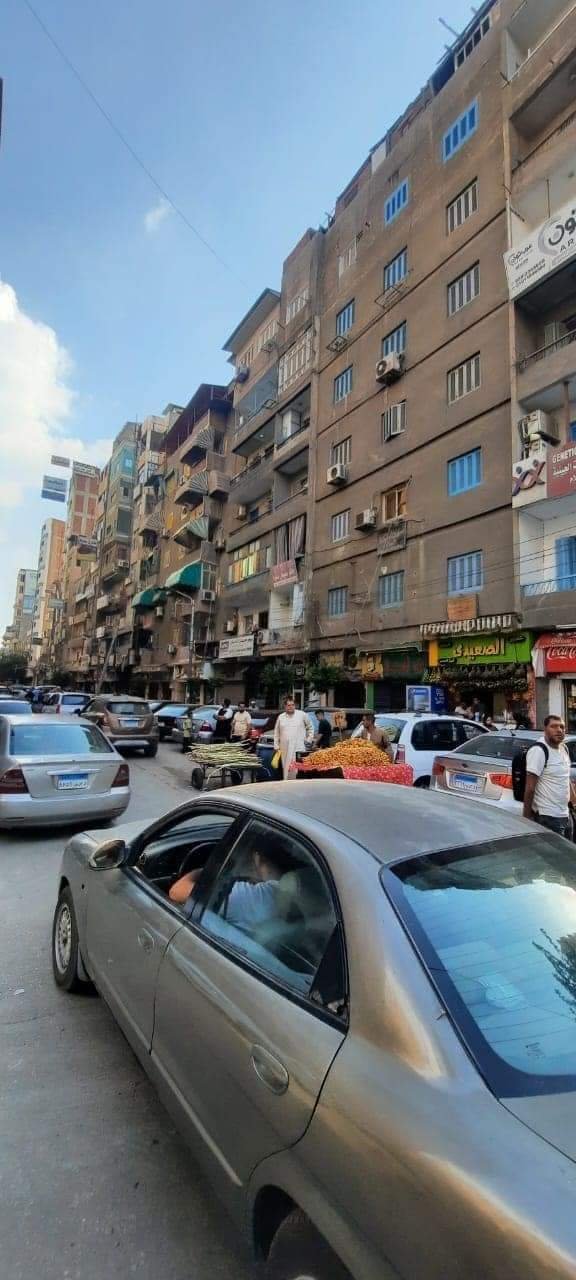 المحافظ: شارع بنك مصر يعد من أهم وأشهر الشوارع بمدينة المنصورة لأنه يضم أفضل وأشهر الأطباء لذا وجب علينا تطويره