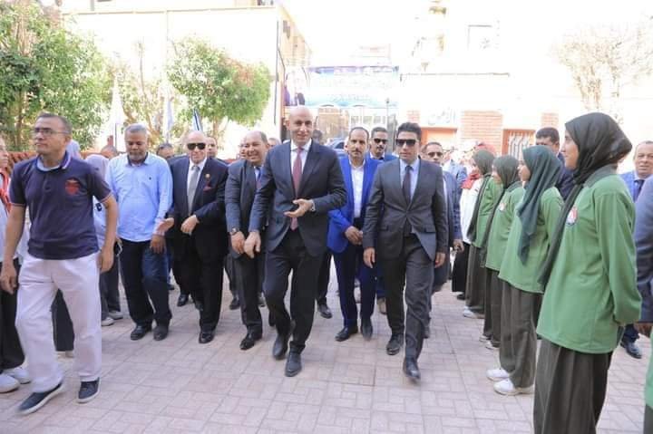 وزير التربية والتعليم يتابع انطلاق العام الدراسى الجديد فى (١٢) مدرسة بمحافظة سوهاج ..”لليوم الثاني بالصعيد”