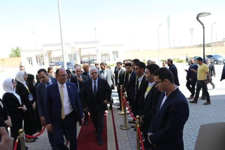 وزير التعليم العالي يتفقد جامعة حلوان الأهلية ويطمئن على انتظام الدراسة 