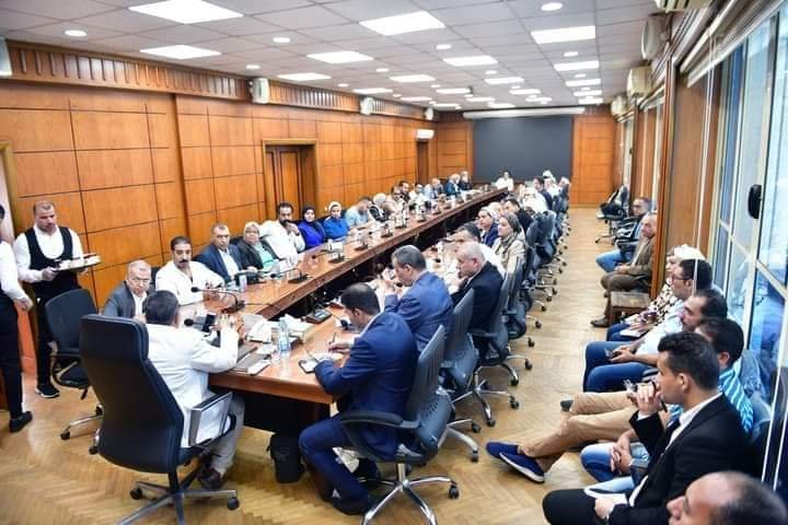 تفاصيل لقاء محافظ الدقهلية بالصحفيين والاعلاميين خلال الاجتماع الشهري الموسع