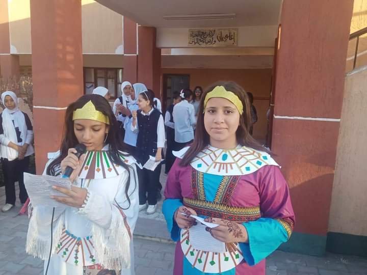 إذاعة تربية فنية (الفن المصرى القديم ) بمدرسة السيدة نفيسة الإعدادية بكوم امبو 