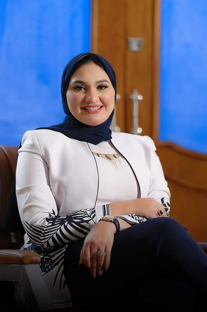 إيمان المليجى شخصيةعام 2024 أصغر سيدة أعمال وأنجح مطور عقارى 