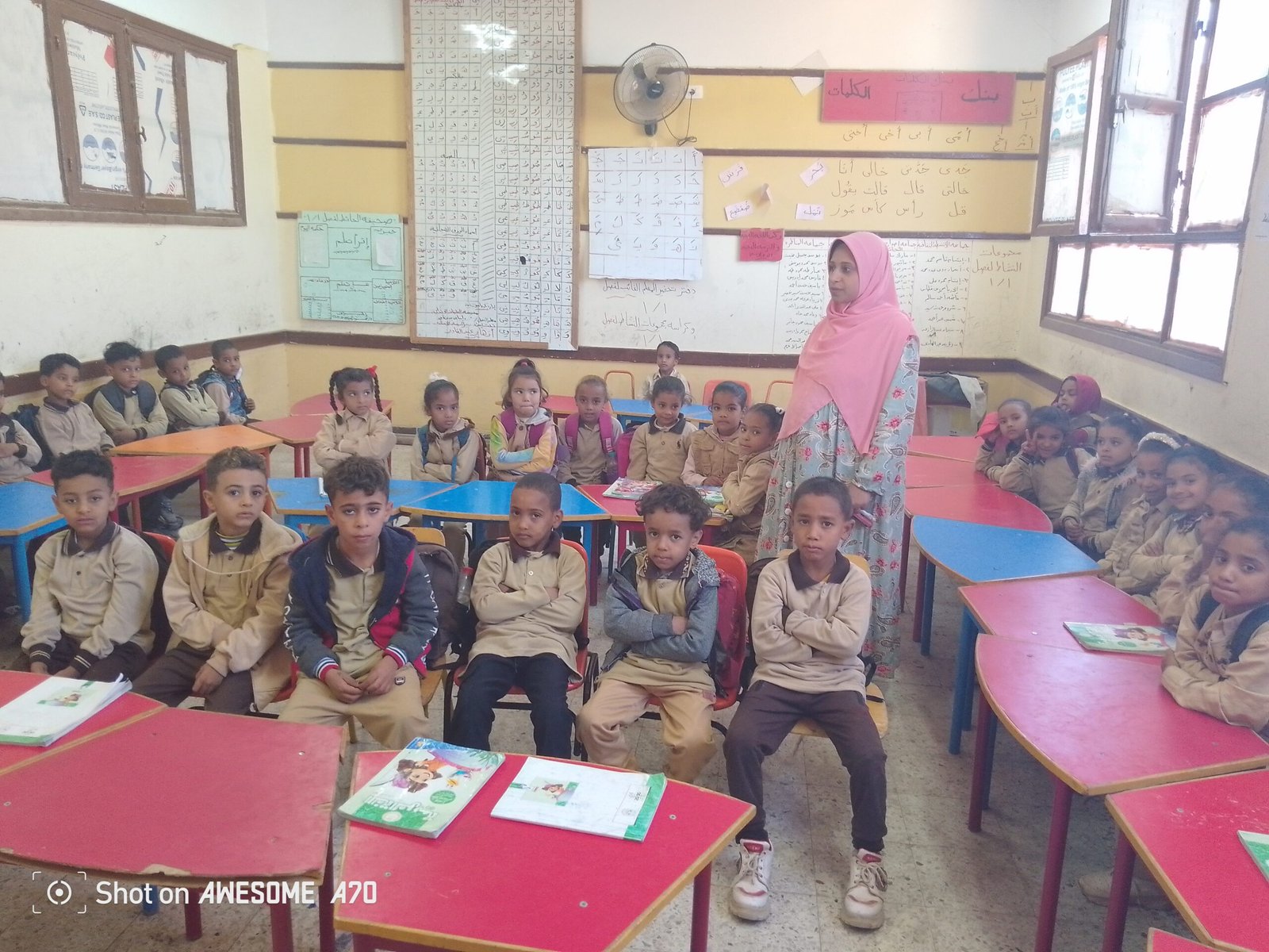 “اعرف حرفك” ورشة لغوية تدريبية لطلاب الصف الاول الابتدائي برعاية توجية اللغة العربية بإدارة كوم امبو التعليمية