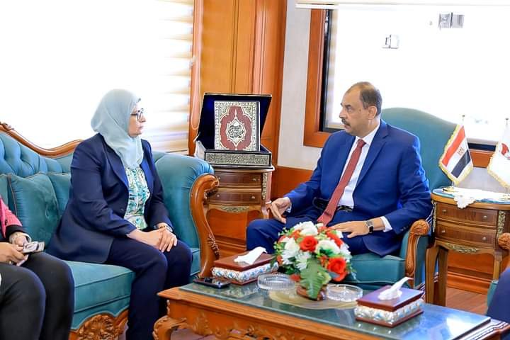 محافظ سوهاج يستقبل رئيس الهيئة العامة للتنمية الصناعية