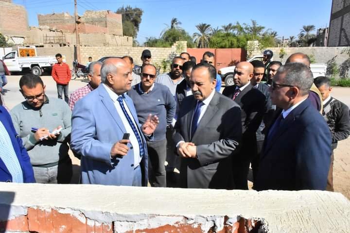 محافظ أسيوط يضع حجر الأساس لمدرسة تعليم أساسي بالزاوية بتكلفة 51 مليون جنيه