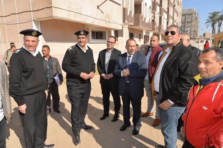 محافظ أسيوط يتفقد أثار حريق محدود بإحدى غرف المدينة الجامعة بفرع جامعة الأزهر للوجه القبلي