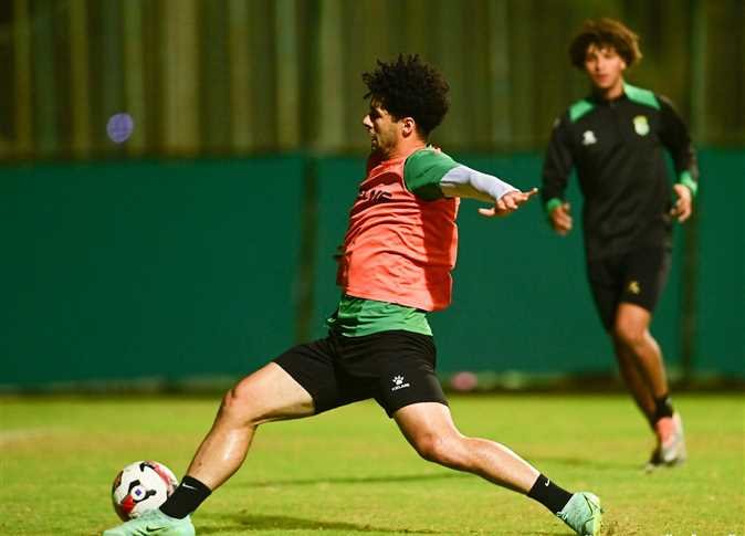 جانب من مران الفريق مساء أمس استعداداً للأهلى