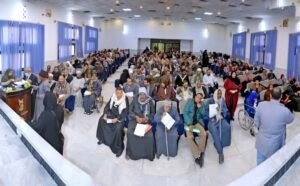 محافظ سوهاج يستمع لمطالب واحتياجات المواطنين في اللقاء الجماهيري