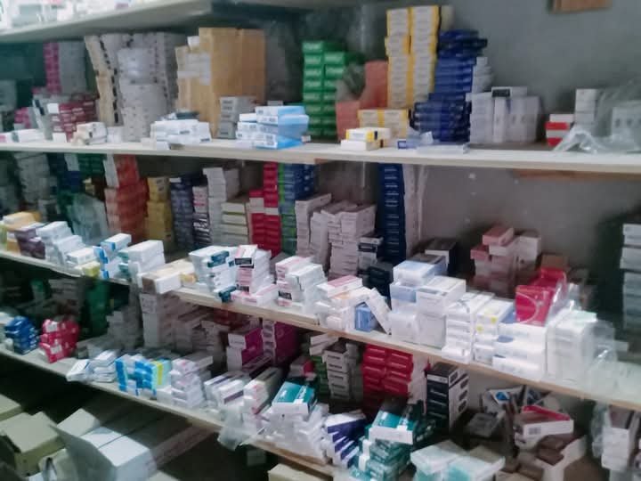 أسيوط: ضبط مخزن أدوية غير مرخص و6 أطنان أرز منتهي الصلاحية