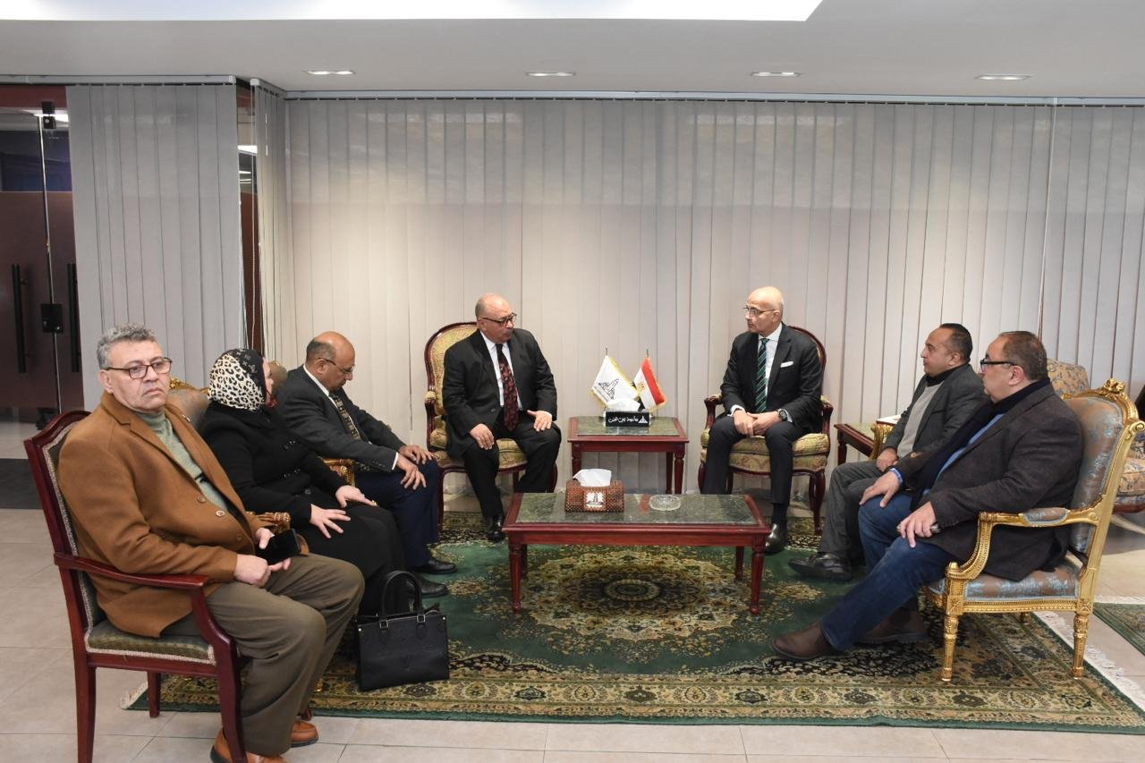 جامعة عين شمس تنظم ورشة تدريبية حول إعداد وتنفيذ موازنة البرامج والأداء