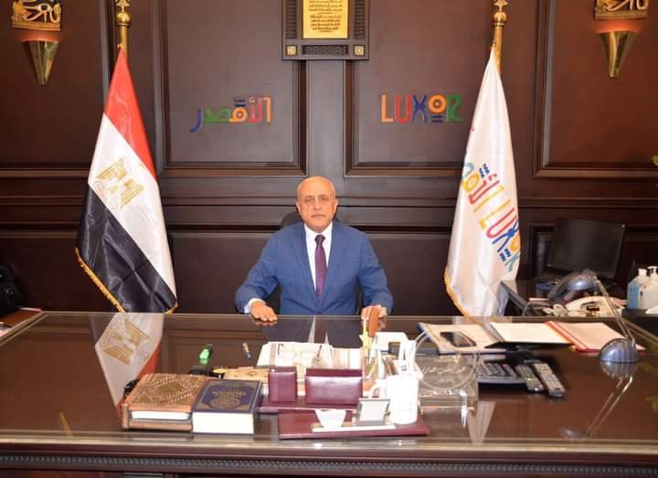 محافظ الأقصر يصدر عدة قرارات لدفع عجلة العمل بالجهاز التنفيذي للمحافظة