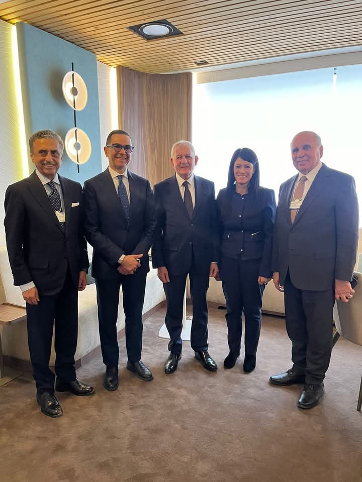 الرئيس العراقي يستقبل وزيرة التخطيط  خلال فعاليات المنتدى الاقتصادي العالمي بـ «دافوس