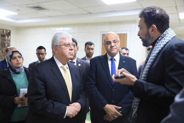 وزير التعليم العالي ومحافظ القليوبية في زيارة تفقدية لمصابي غزة بمستشفى الناس الخيري