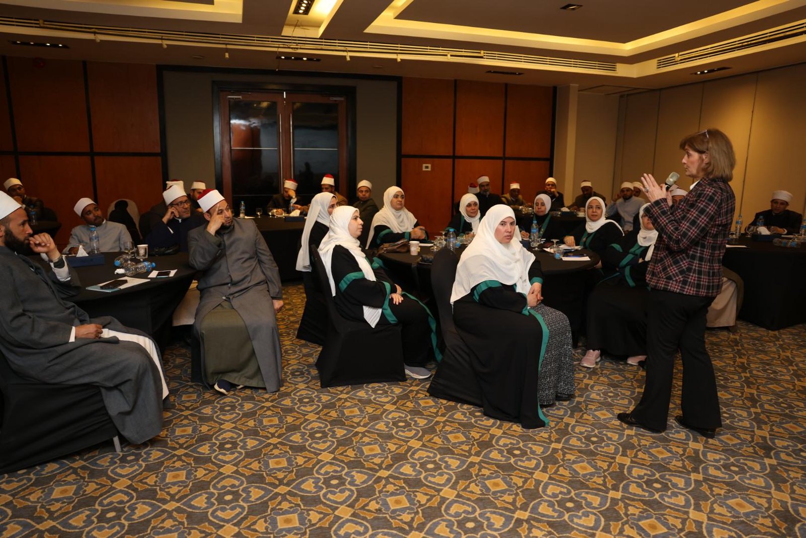 دورة  تدريبية للقيادات الدينية  للتوعية بمخاطر بختان الإناث  والعنف ضد المرأة