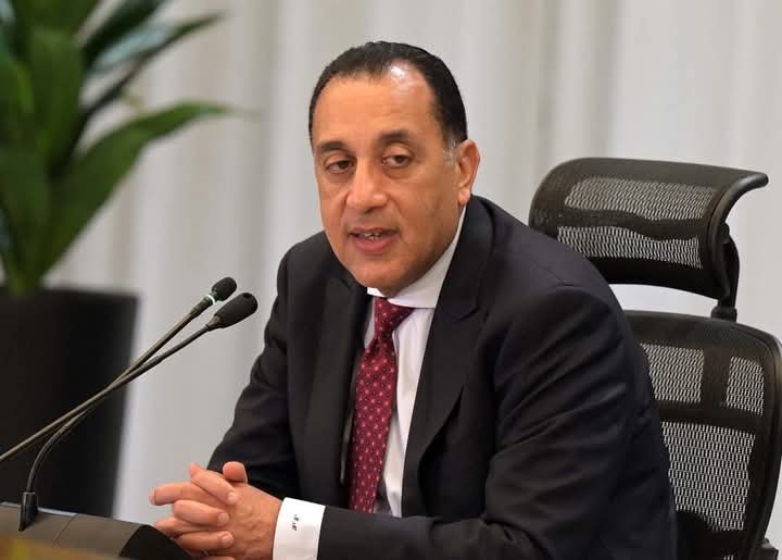 رئيس الوزراء يُتابع جهود اللجنة الطبية العليا والاستغاثات بمجلس الوزراء خلال يناير ٢٠٢٥