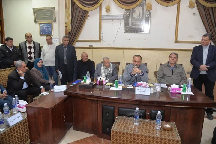 محافظ أسيوط يلتقي أعضاء الجمعية الزراعية المركزية