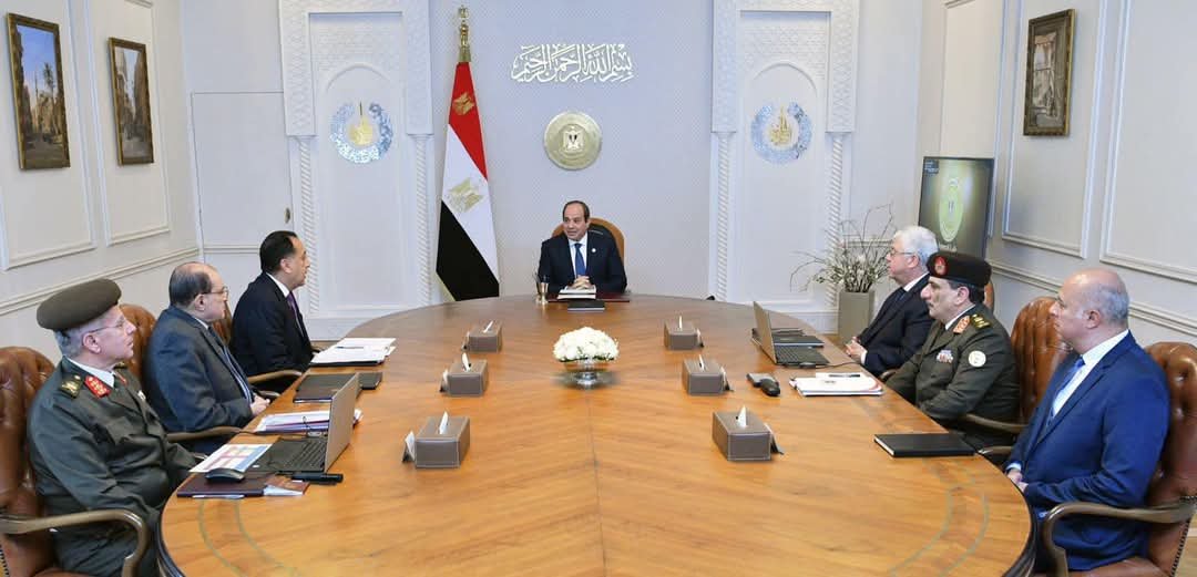 الرئيس السيسي:يؤكد علي تعزيز استخدام التكنولوجيا في العملية التعليمية واستخدام الوسائل الرقمية