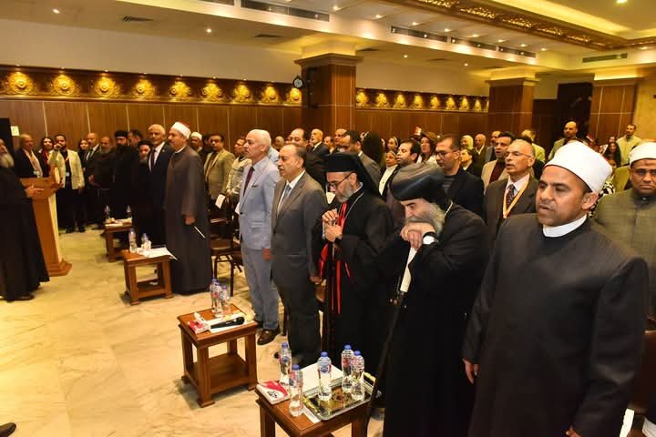 بحضور القيادات التنفيذية والدينية محافظ أسيوط يشهد فعالية “يوم الصلاة والدعاء من أجل السلام” بعنوان “أرض السلام” بمطرانية الأقباط الكاثوليك