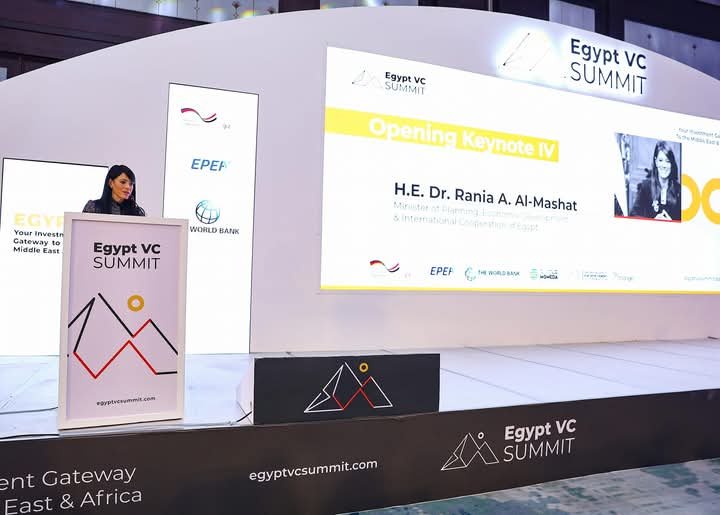 وزيرة التخطيط والتنمية الاقتصادية والتعاون الدولي خلال مُشاركتها بقمة رأس المال المخاطر
