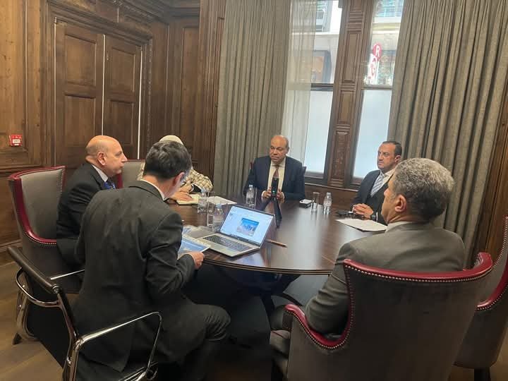 وزير الطيران المدني يعقد سلسلة لقاءات هامة مع كبرى الشركات البريطانية المتخصصة في البنية التحتية والطاقة المتجددة