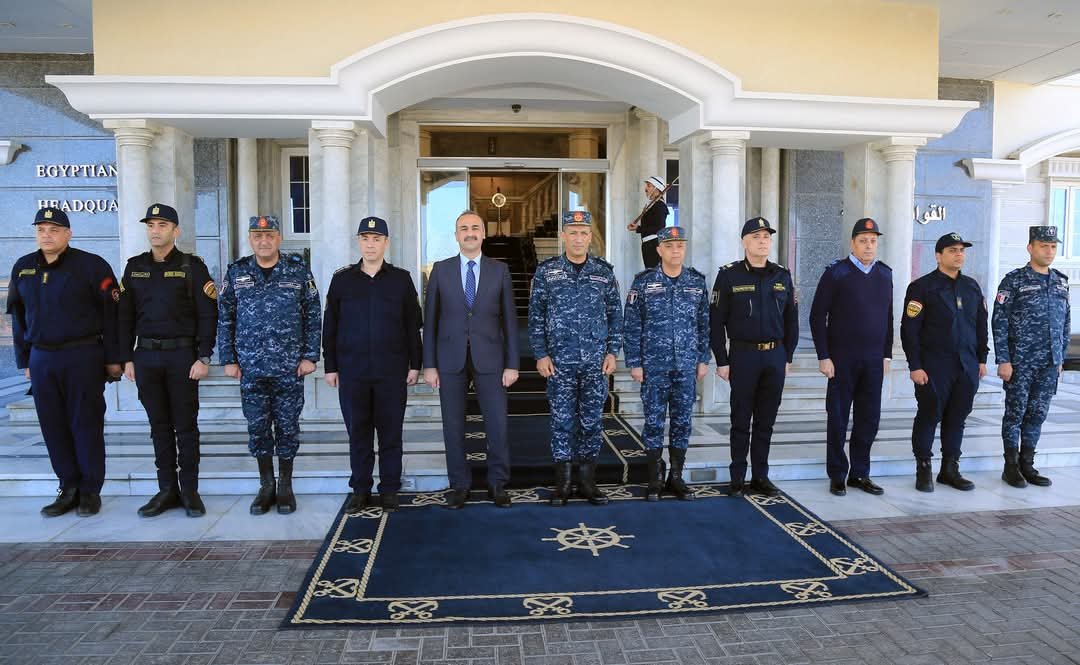 المتحدث_العسكرى : القوات البحرية تستقبل وفداً من الإدارة العامة للحماية المدنية بوزارة الداخلية