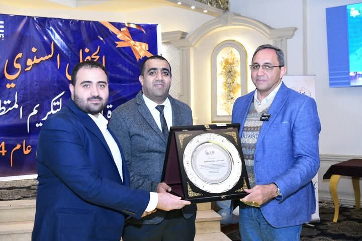 محافظ قنا يشهد الحفل السنوي لـ”صناع الحياة” ويشيد بدور المتطوعين في تنمية المجتمع