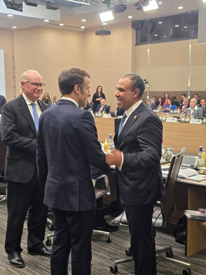 وزير الخارجية والهجرة ينقل تحيات السيد رئيس الجمهورية إلى الرئيس الفرنسى “ماكرون”