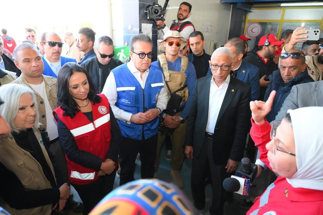 قوافل هائلة من المساعدات والخدمات الإغاثية لدعم أهالي قطاع غزة.. مصر دائما وابدا الداعم الأول والأكبر للقضية الفلسطينية