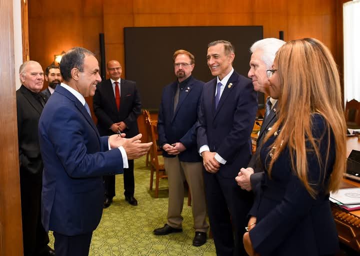 وزير الخارجية والهجرة يستقبل وفدا من مجلس النواب الأمريكي