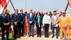 وزيرة التنمية المحلية ومحافظ القليوبية يدشنان مشروع زراعة و تشجير المحاور المرورية والطريق الدائري بنطاق القليوبية،مصر الساعة 