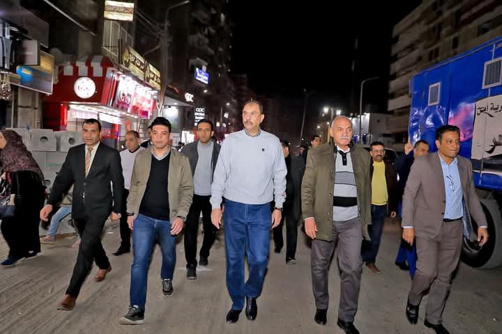 محافظ سوهاج يواصل جولاته الميدانية لتفقد مشروعات التطوير والتجميل في شوارع مدينة سوهاج