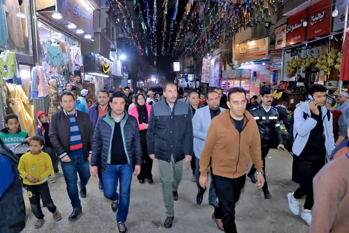 محافظ سوهاج يتفقد كورنيش أخميم الجديد .. ويتابع الوضع العام بشوارع المدينة ومستوى الخدمات المقدمة للمواطنين