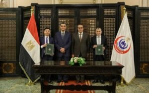 وزير الصحة يشهد توقيع بروتوكول لبدء نشاط أول مصنع لإنتاج أجهزة الموجات فوق الصوتية بمصر،مصر الساعة 