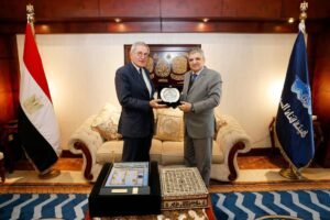الفريق أسامة ربيع يبحث سبل التعاون مع مبعوث الرئيس الفرنسي لشئون الممر الاقتصادي الهندي للشرق الأوسط أوروبا IMEC،مصر الساعة