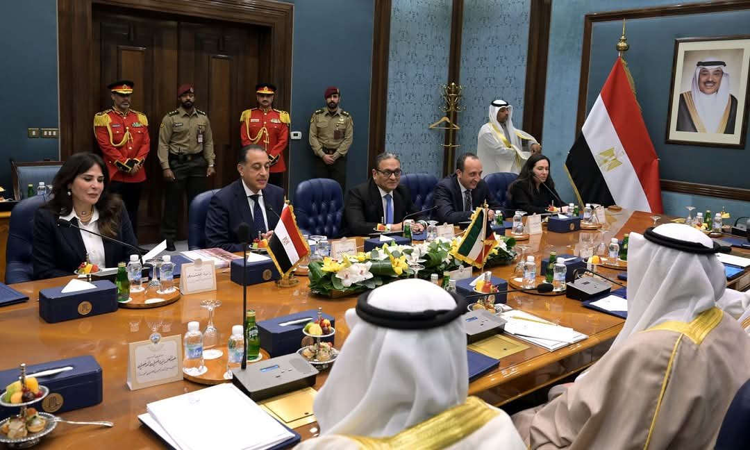 رئيسا وزراء مصر والكويت يترأسان جلسة مباحثات رسمية