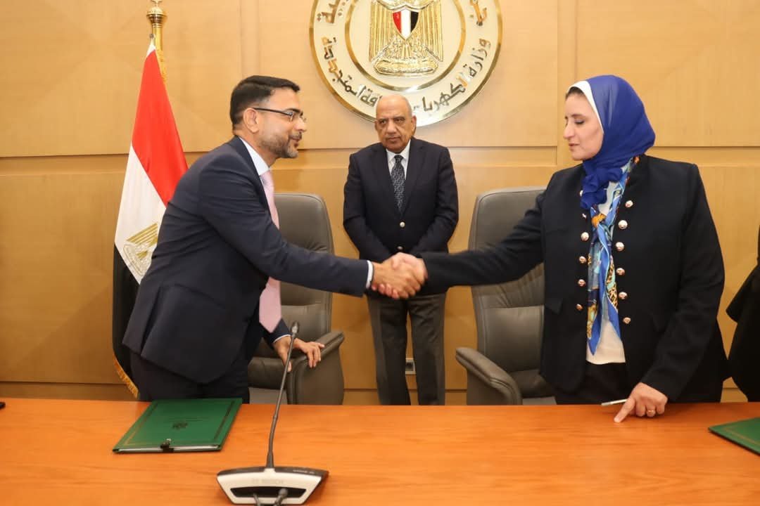 وزير الكهرباء: توقيع اتفاقية مشروع إنشاء محطتى تخزين طاقة بالتعاون مع شركة “اميا باور ” الاماراتية