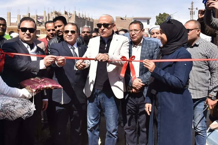 محافظ الأقصر يفتتح محطة صرف صحى الرزيقات بحرى بمدينة أرمنت
