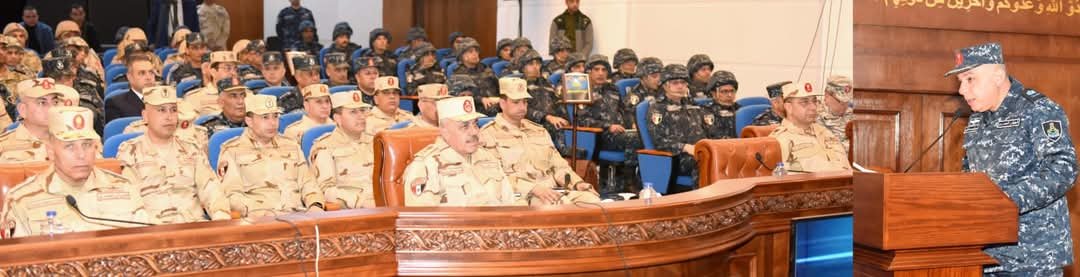 رئيس أركان حرب القوات المسلحة يشهد المرحلة الرئيسية لتنفيذ مشروع مراكز القيادة التعبوى للأسطول الشمالى بالقوات البحرية