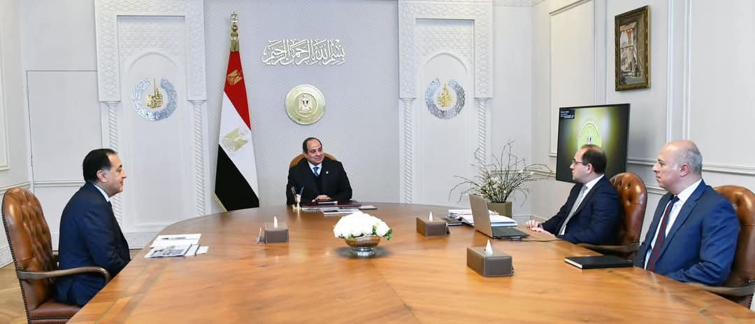 الرئيس السيسي يكلف الحكومة بِحزم الحماية الاجتماعية لتخفيف الأعباء المعيشية عن المواطنين