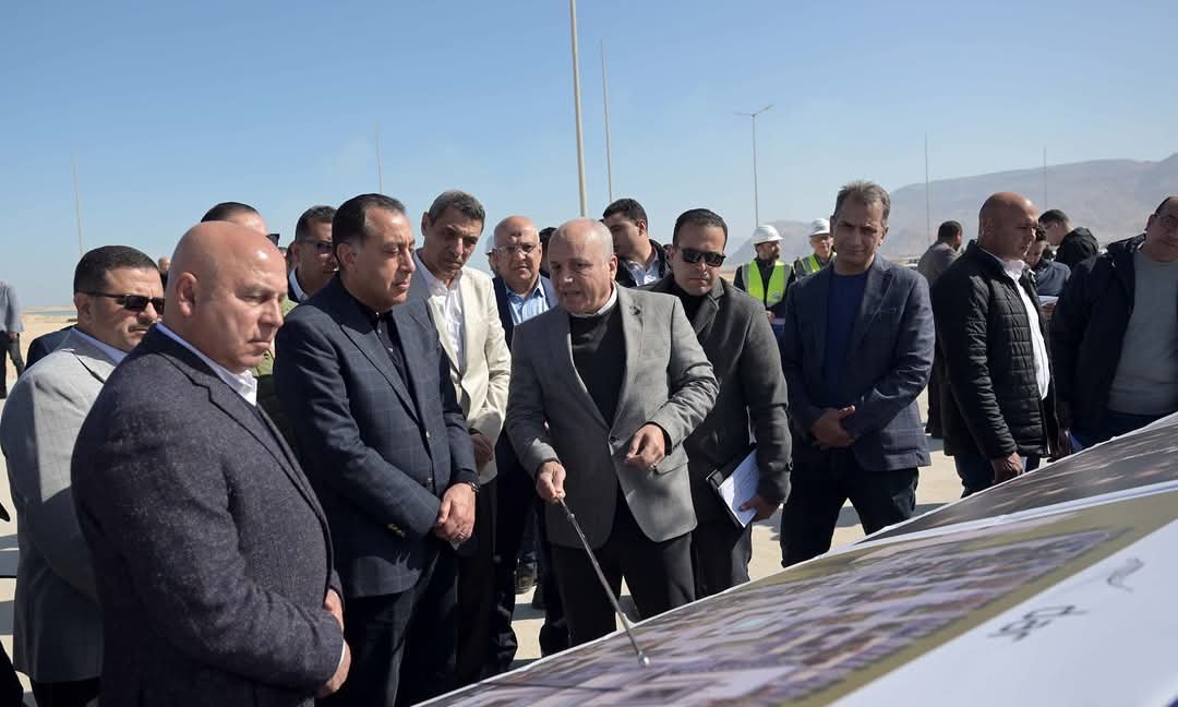 رئيس الوزراء يتفقد تقدم أعمال تنفيذ مشروع استكمال وتطوير ميناء السخنة