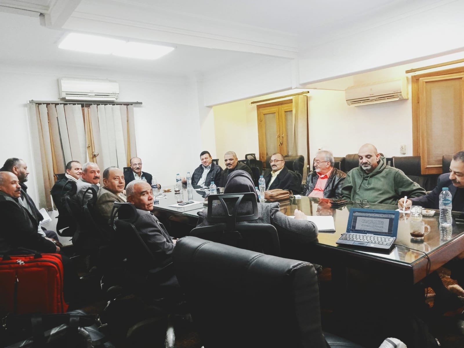 “العلوم الصحية” : لماذا نتحمل المسؤولية الطبية بينما يتم حرماننا من الكادر؟