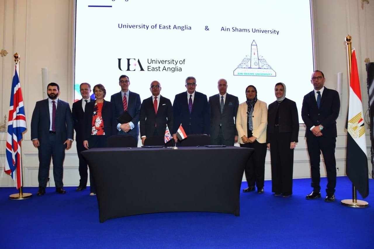 توقيع مذكرتي تفاهم بين جامعة عين شمس وجامعتي اسكس وإيست أنجليا البريطانيتين