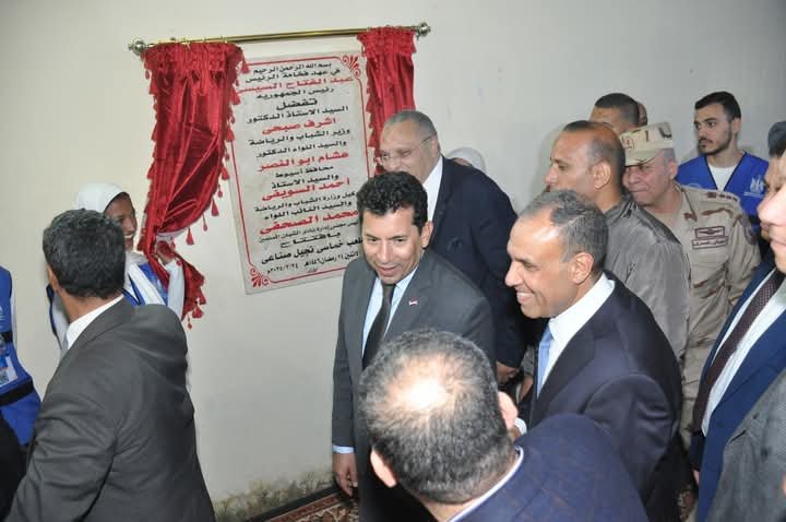 وزير الشباب ووزير الخارجية يشاركان مائدة إفطار ٣٠٠٠ صائم من أبناء محافظة أسيوط