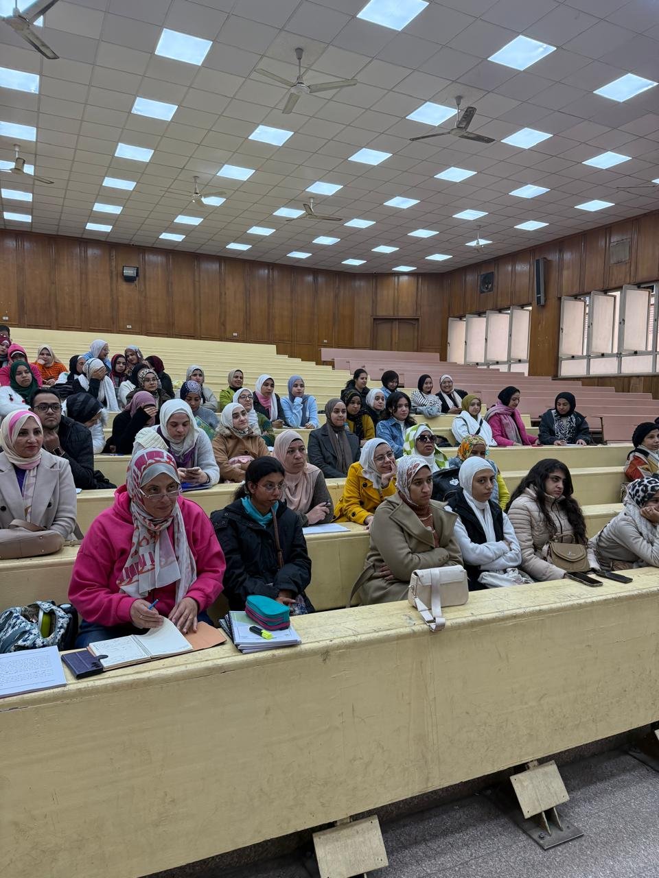 ندوة بآداب عين شمس “اضطراب طيف التوحد من الوعي إلى التقدم”