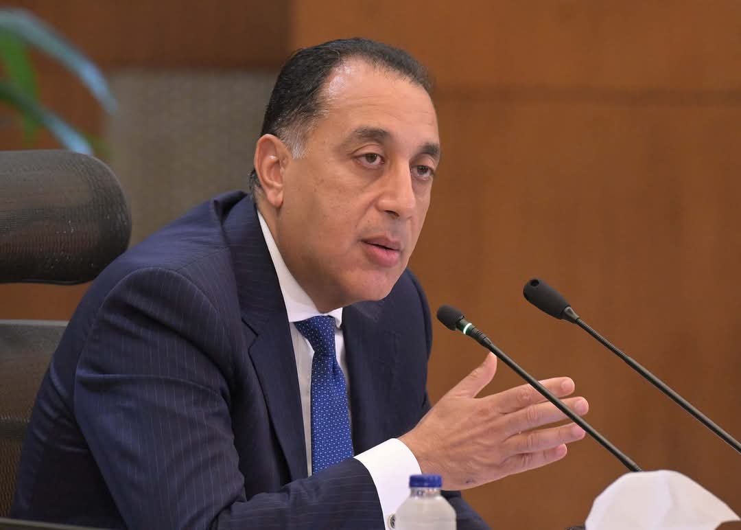 رئيس الوزراء يهنئ الرئيس السيسي بمناسبة الاحتفال بعيد العمال