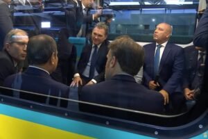 الرئيس السيسي ونظيره الفرنسي في زيارة لمحطة عدلي منصور المركزية التبادلية،مصر الساعة